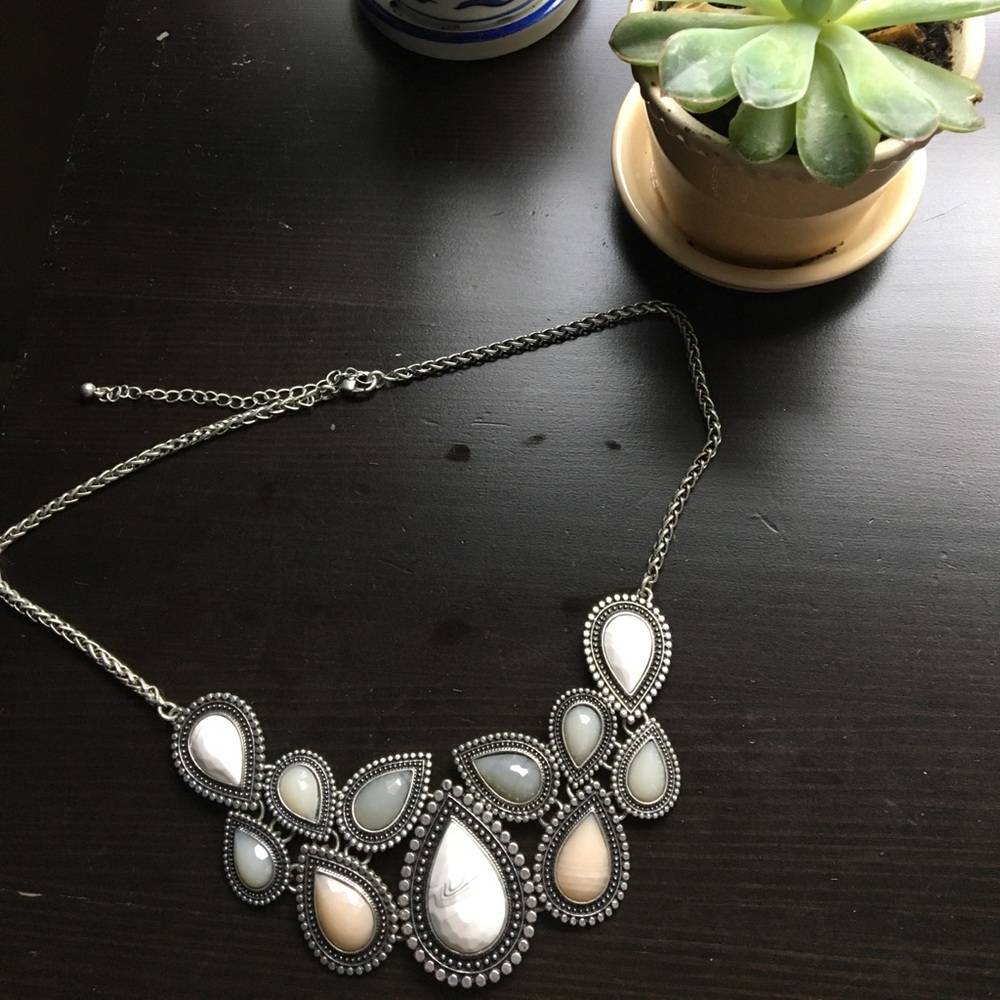 Statement necklace